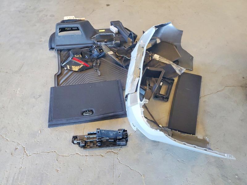 Photo 12 from auction – 2025 BMW I4 with VIN WBY33HD06SFV80379