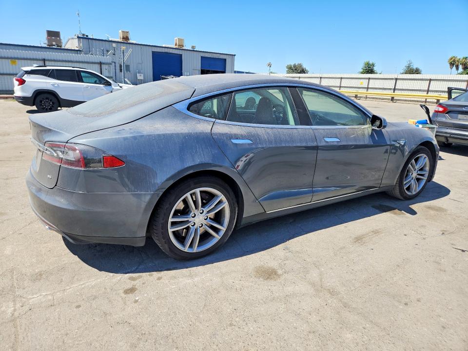 Photo 3 from auction – 2013 TESLA MODEL S with VIN 5YJSA1DNXDFP05607