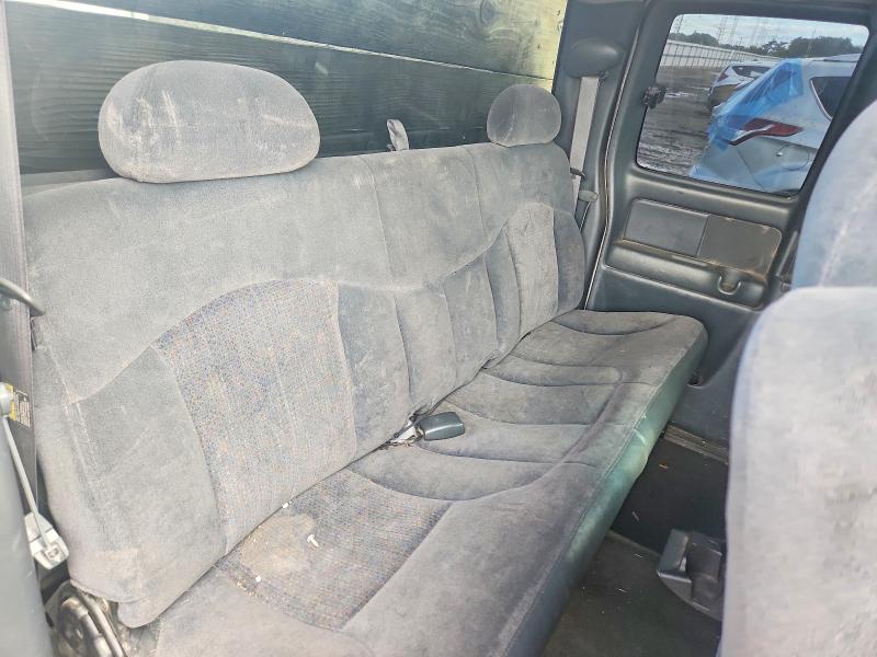 Photo 10 from auction – 2001 CHEVROLET SILVERADO with VIN 2GCEK19T811299634