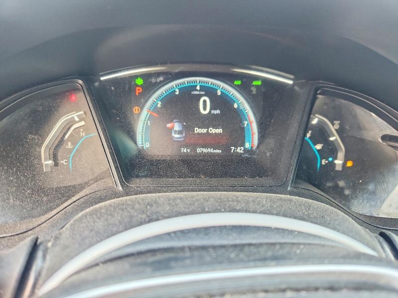 Photo 9 from auction – 2018 HONDA CIVIC with VIN 19XFC2F67JE039704