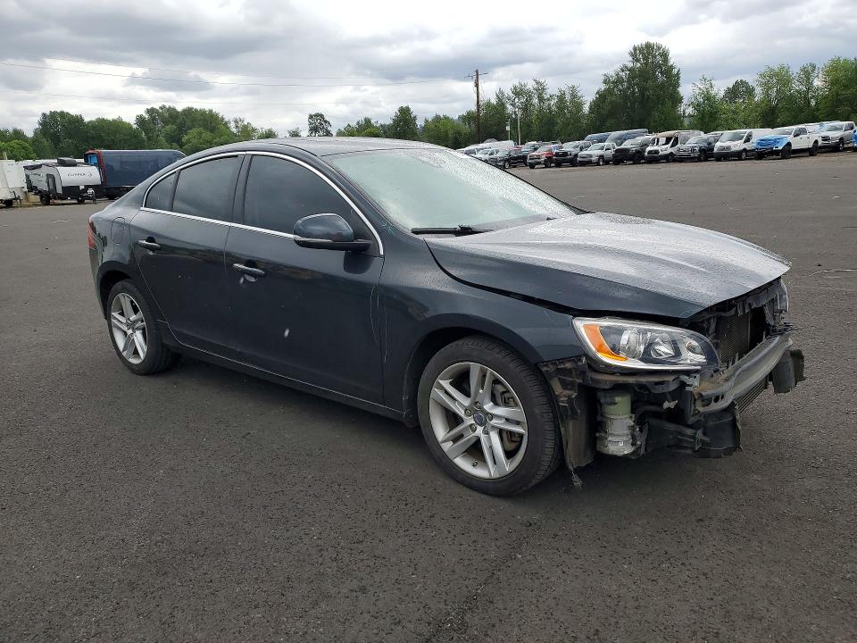 Photo 4 from auction – 2014 VOLVO S60 with VIN YV1612FH1E2276838