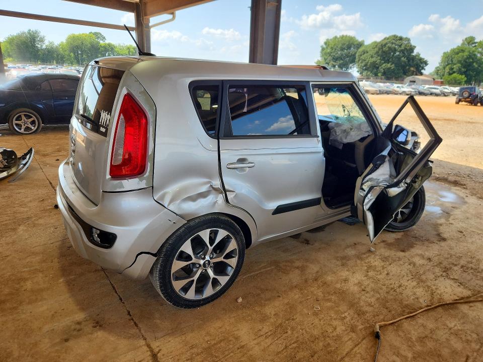 Photo 3 from auction – 2012 KIA SOUL with VIN KNDJT2A69C7427215