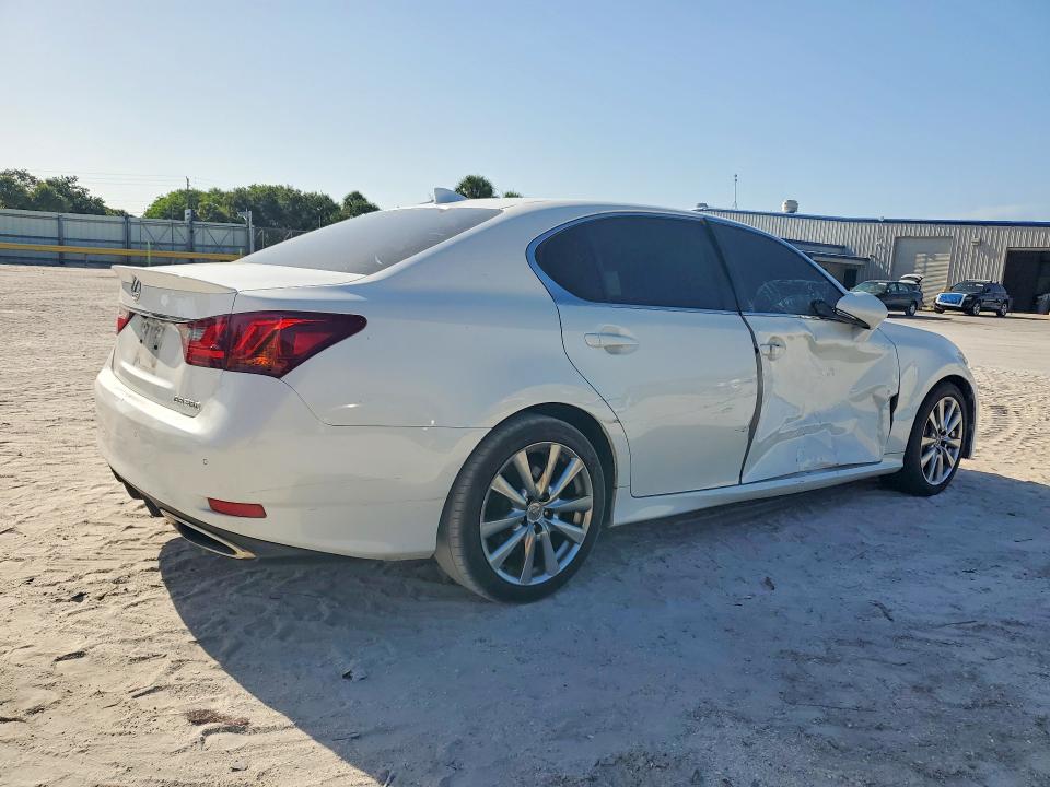 صورة رقم 3 من المزاد - 2015 LEXUS GS مع VIN JTHBE1BL5FA016350