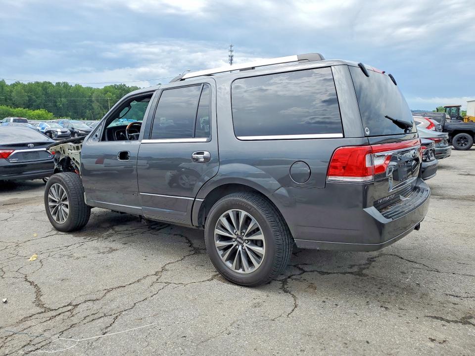 Photo 2 from auction – 2017 LINCOLN NAVIGATOR with VIN 5LMJJ2JT8HEL07994