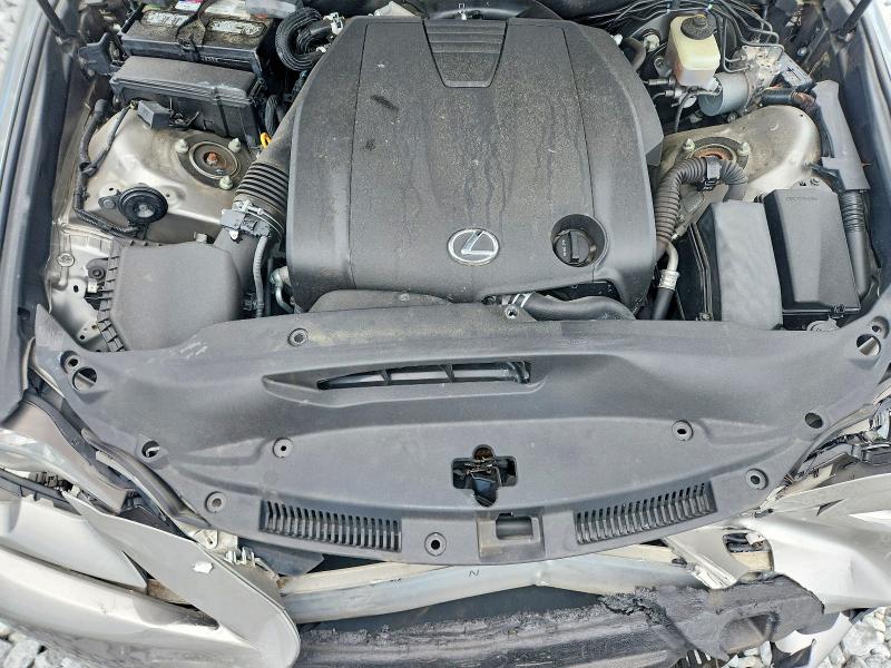 Photo 11 from auction – 2015 LEXUS IS with VIN JTHCF1D22F5021259