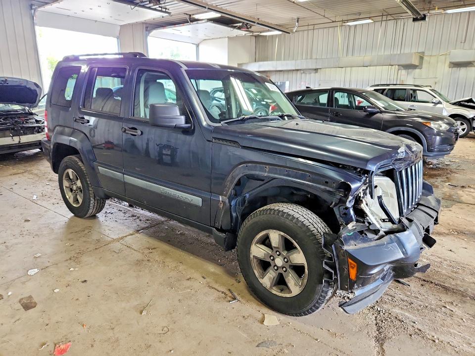 Photo 4 from auction – 2008 JEEP LIBERTY with VIN 1J8GN28K98W226959