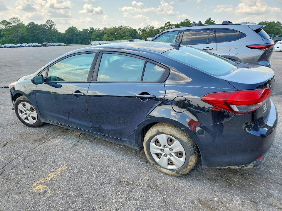 Photo 2 from auction – 2018 KIA FORTE with VIN 3KPFK4A7XJE229821