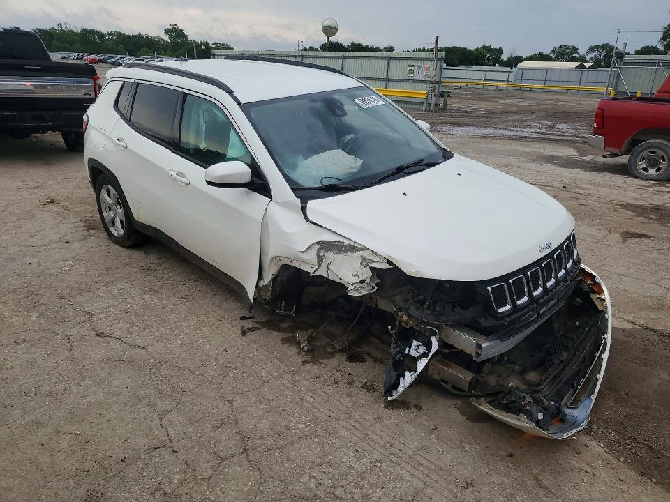 Photo 4 from auction – 2018 JEEP COMPASS with VIN 3C4NJDBBXJT392367