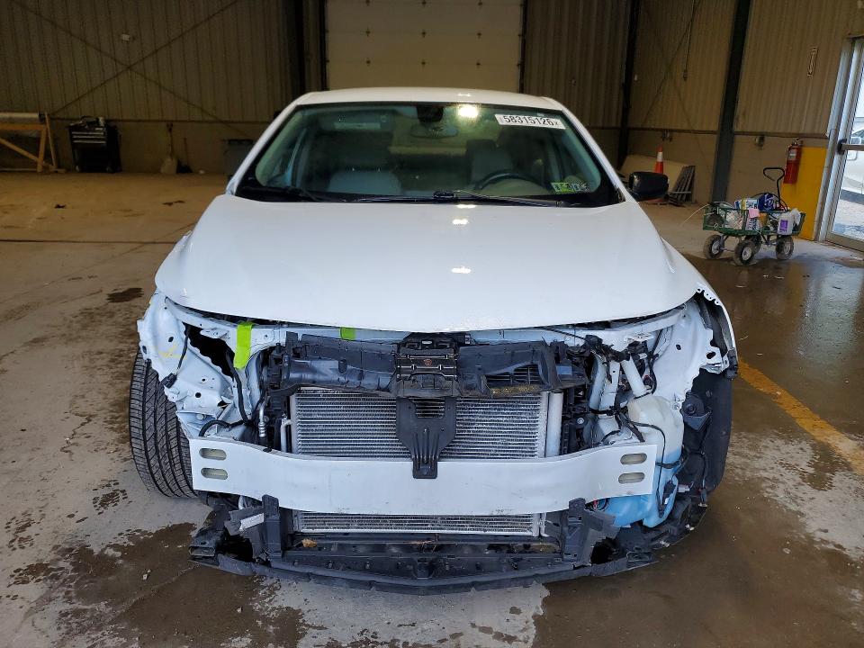 Photo 5 from auction – 2018 CHEVROLET MALIBU with VIN 1G1ZD5ST4JF235010