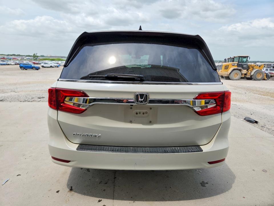 Photo 6 from auction – 2018 HONDA ODYSSEY with VIN 5FNRL6H75JB007452