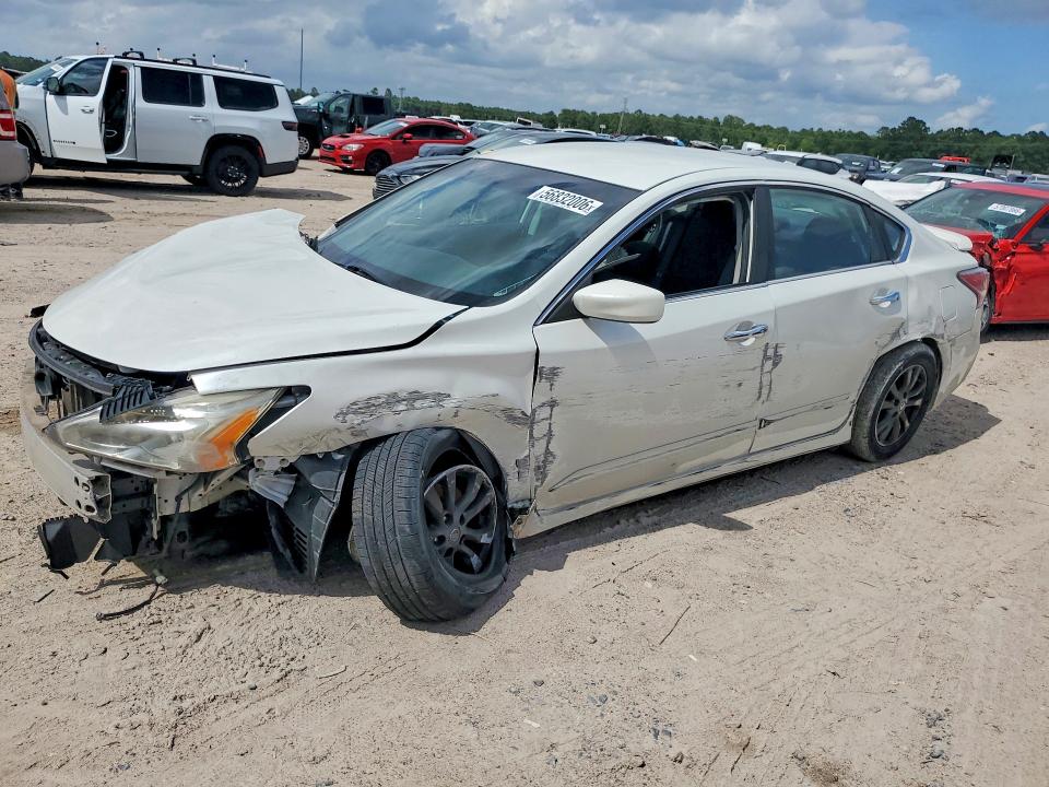 NISSAN ALTIMA 2015 with VIN 1N4AL3AP2FN893783 - Photo from auction