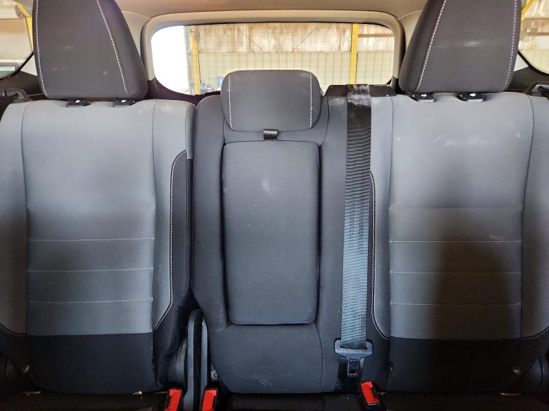 Photo 10 from auction – 2016 FORD ESCAPE with VIN 1FMCU0G78GUB73199