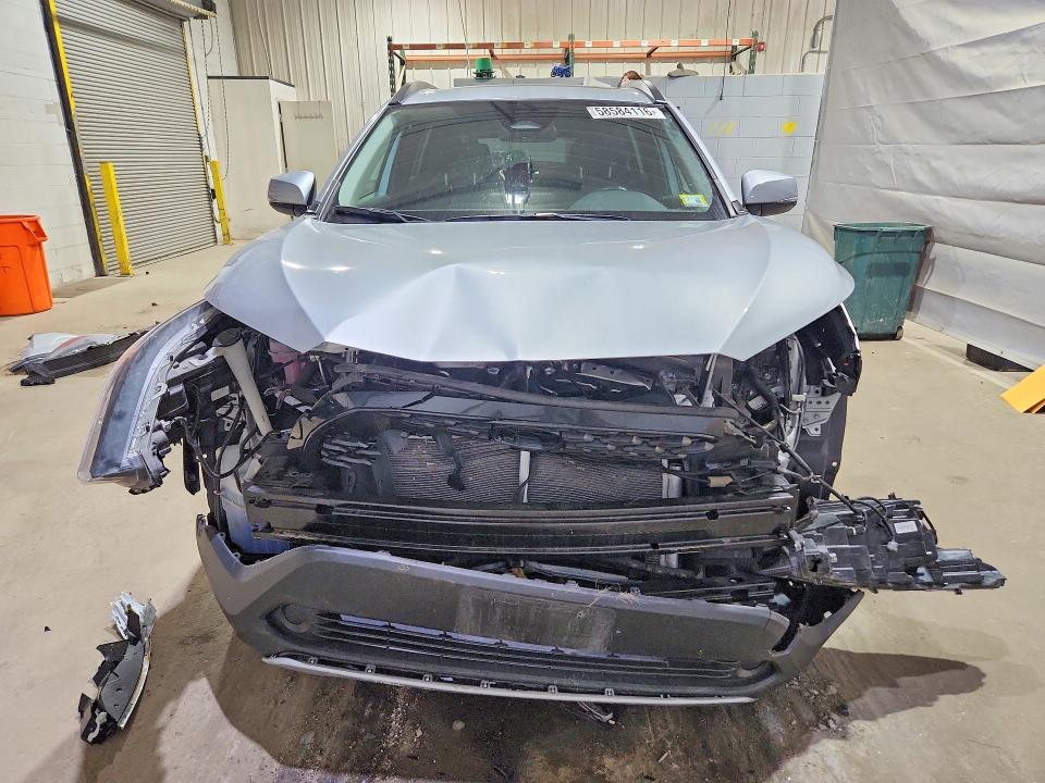 Photo 5 from auction – 2023 TOYOTA COROLLA CROSS with VIN 7MUBAABGXPV046728