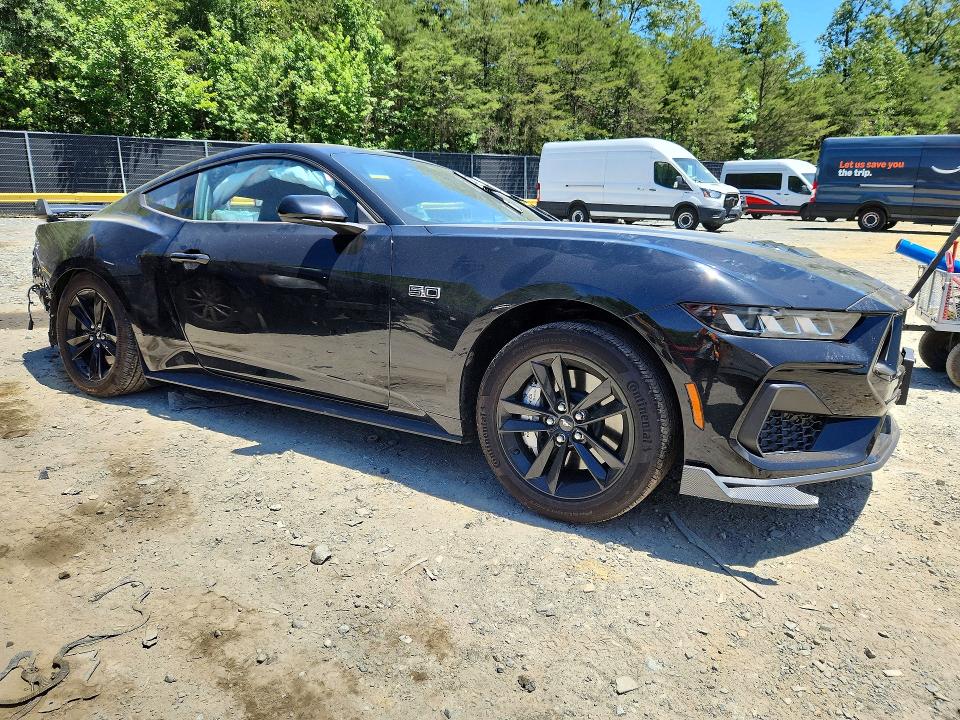 Photo 4 from auction – 2025 FORD MUSTANG with VIN 1FA6P8CF1S5404652