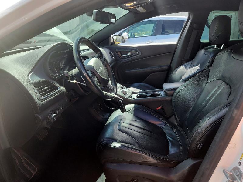 Photo 7 from auction – 2016 CHRYSLER 200 with VIN 1C3CCCBB3GN161805