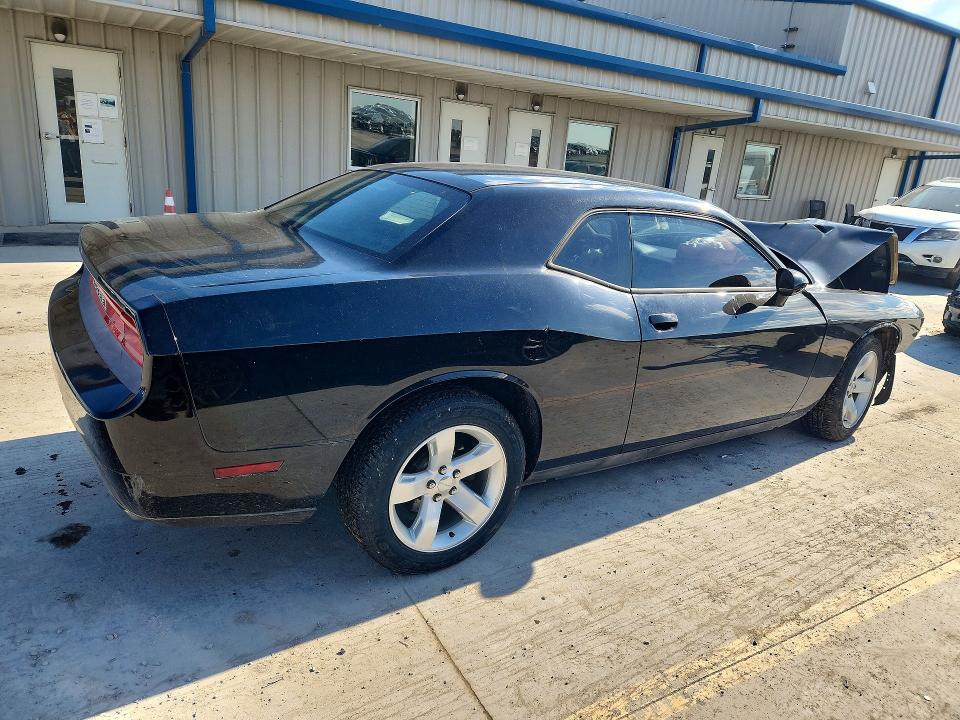 Photo 3 from auction – 2013 DODGE CHALLENGER with VIN 2C3CDYAG8DH692381