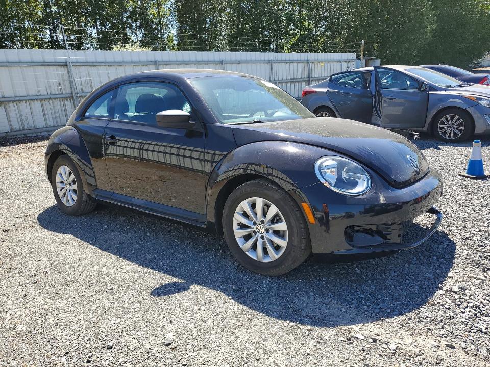 Photo 4 from auction – 2016 VOLKSWAGEN BEETLE with VIN 3VWF17ATXGM611392