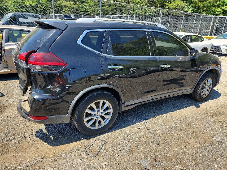 Photo 3 from auction – 2018 NISSAN ROGUE with VIN KNMAT2MV4JP563297