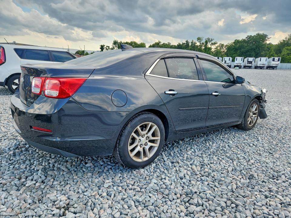 Photo 3 from auction – 2015 CHEVROLET MALIBU with VIN 1G11C5SL7FF249300