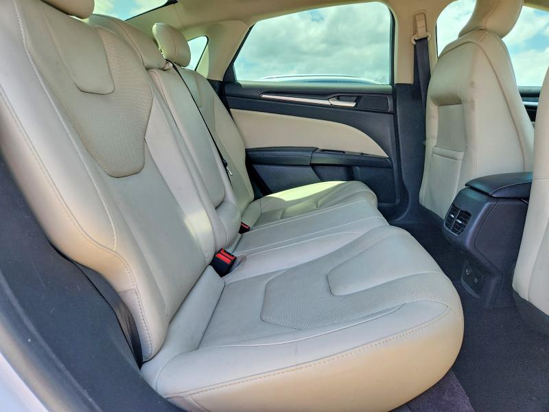 Photo 10 from auction – 2017 FORD FUSION with VIN 3FA6P0RU5HR315261