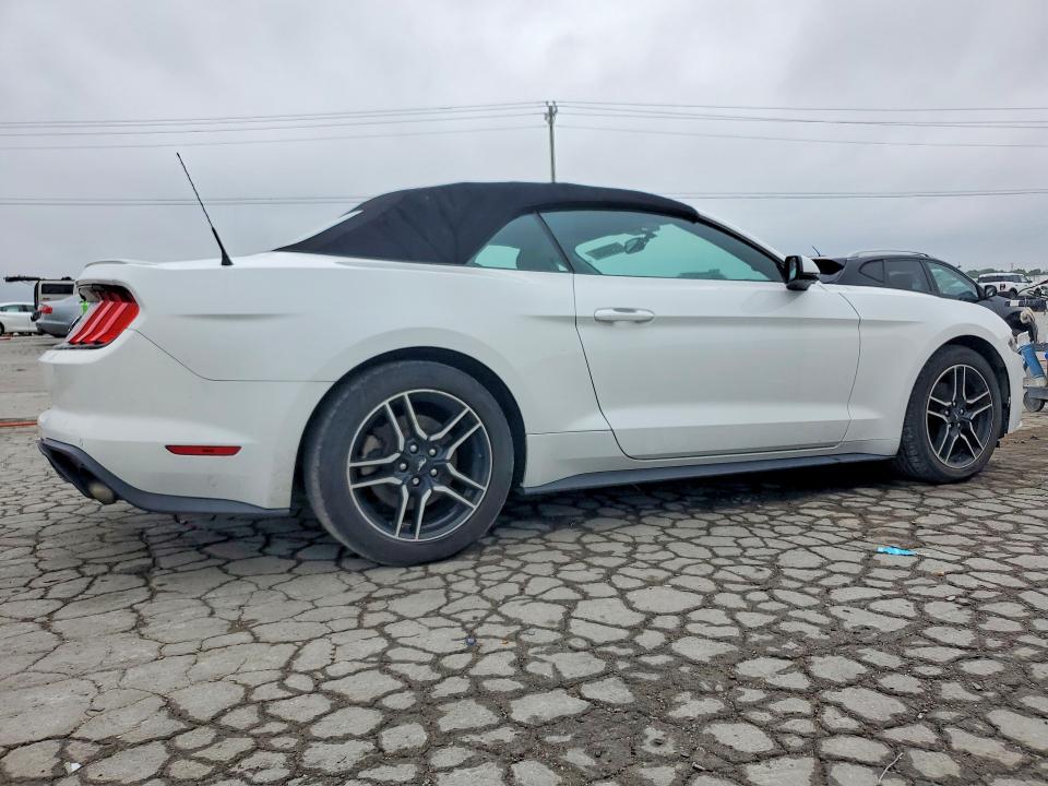 Photo 3 from auction – 2018 FORD MUSTANG with VIN 1FATP8UH6J5111766