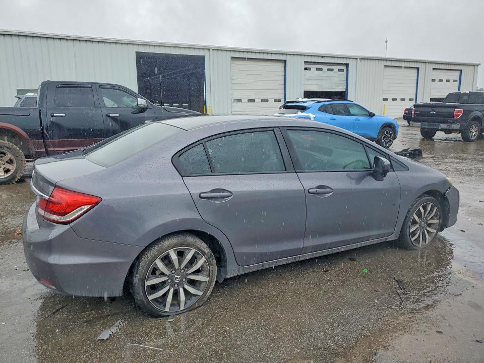 Foto 3 de la subasta – 2015 HONDA CIVIC con VIN 2HGFB2F93FH503484