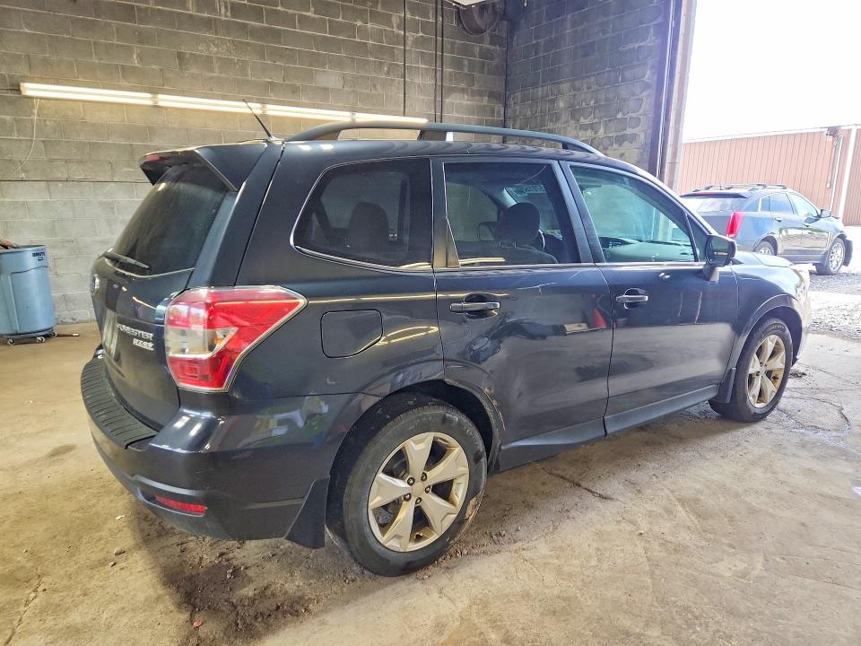 Photo 3 from auction – 2014 SUBARU FORESTER with VIN JF2SJAJC1EH430215