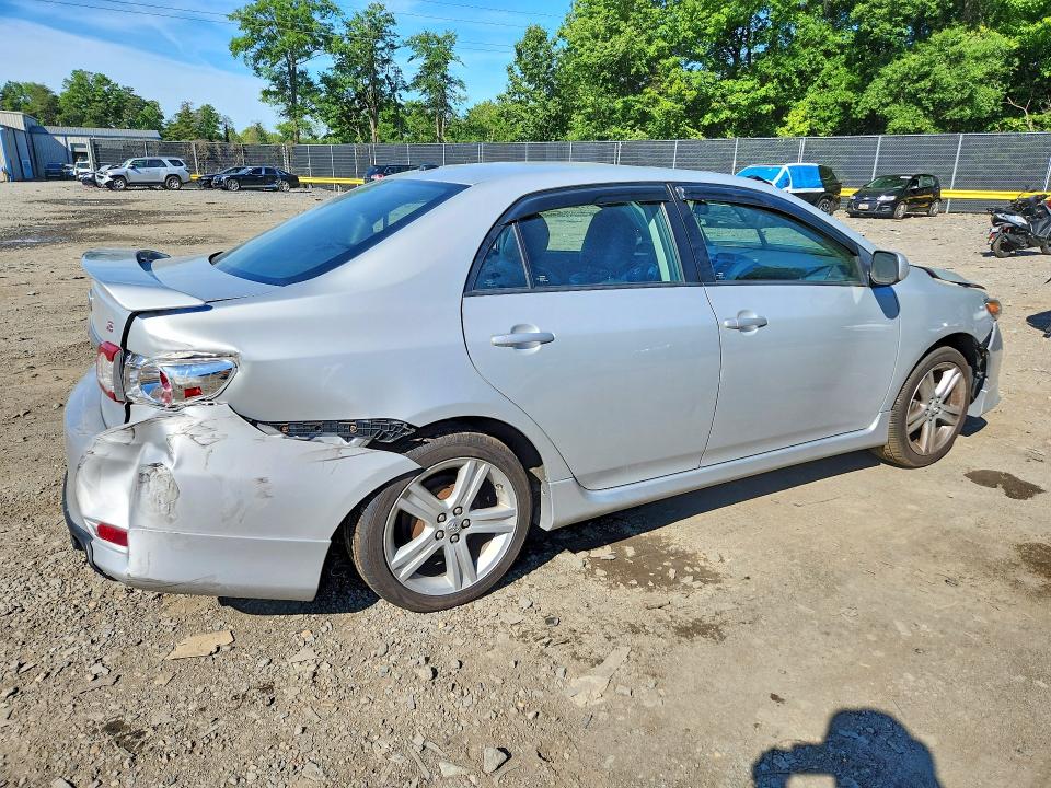 Photo 3 from auction – 2013 TOYOTA COROLLA with VIN 2T1BU4EE2DC075500
