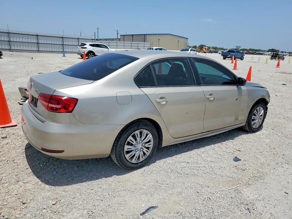 Photo 3 from auction – 2015 VOLKSWAGEN JETTA with VIN 3VW2K7AJ3FM255537