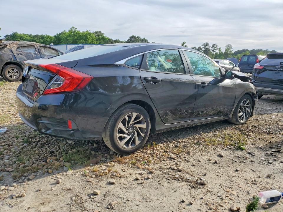 Photo 3 from auction – 2016 HONDA CIVIC with VIN 19XFC2F79GE033596