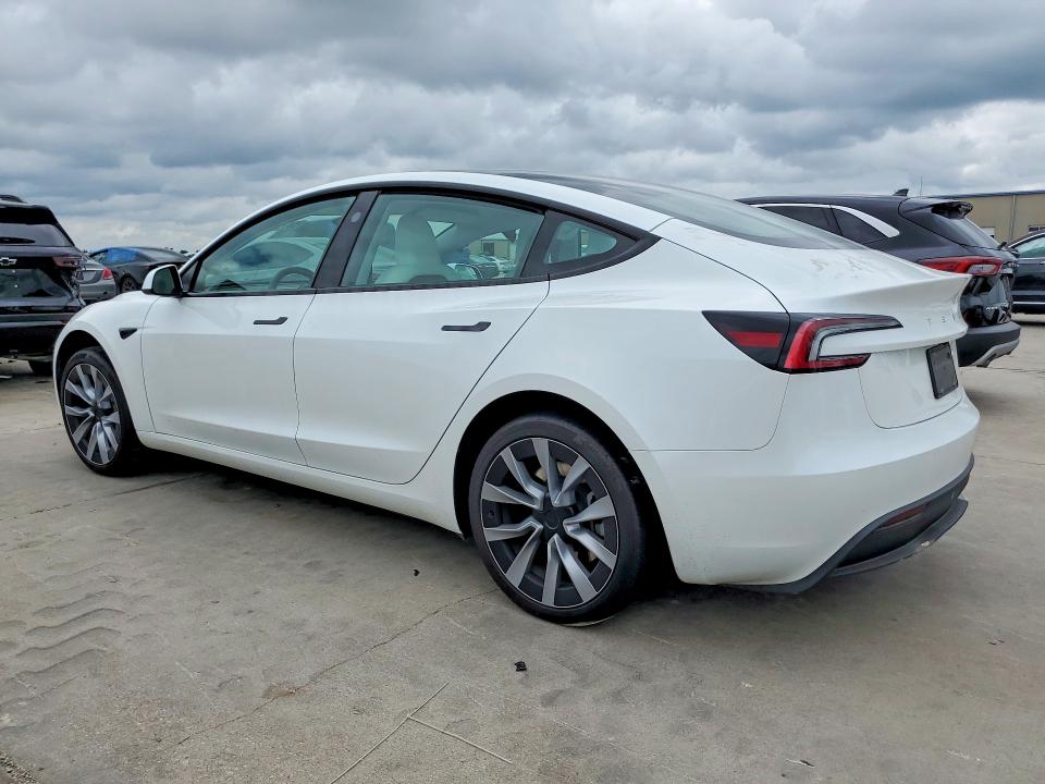 Снимка 2 от търг – 2024 TESLA MODEL 3 с VIN 5YJ3E1EA3RF832520