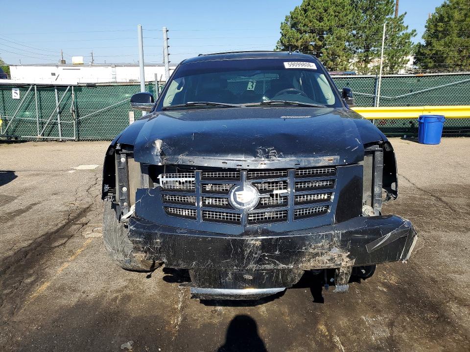 Photo 5 from auction – 2007 CADILLAC ESCALADE with VIN 1GYFK63807R131602