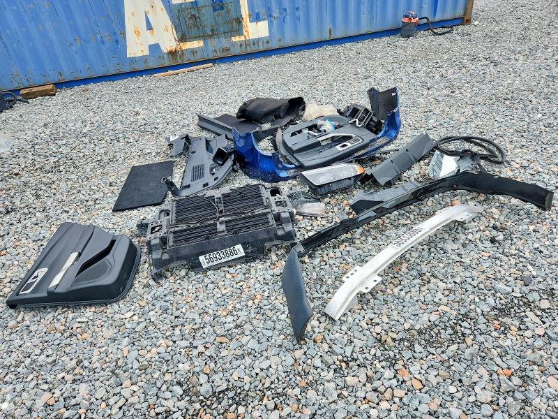 Photo 13 from auction – 2022 FORD EXPLORER with VIN 1FMSK7DH8NGA66205