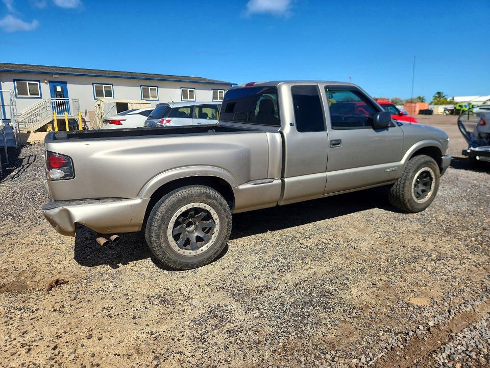 Photo 3 from auction – 2003 CHEVROLET S TRUCK with VIN 1GCCS19X338280970