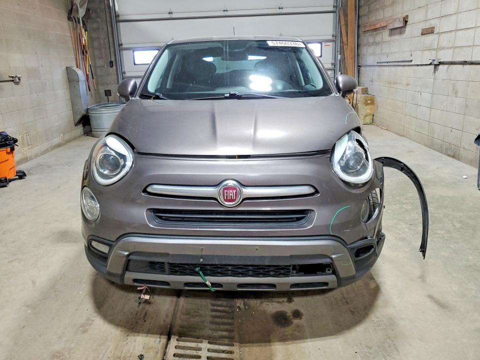 Photo 5 from auction – 2016 FIAT 500X with VIN ZFBCFYCT8GP387675