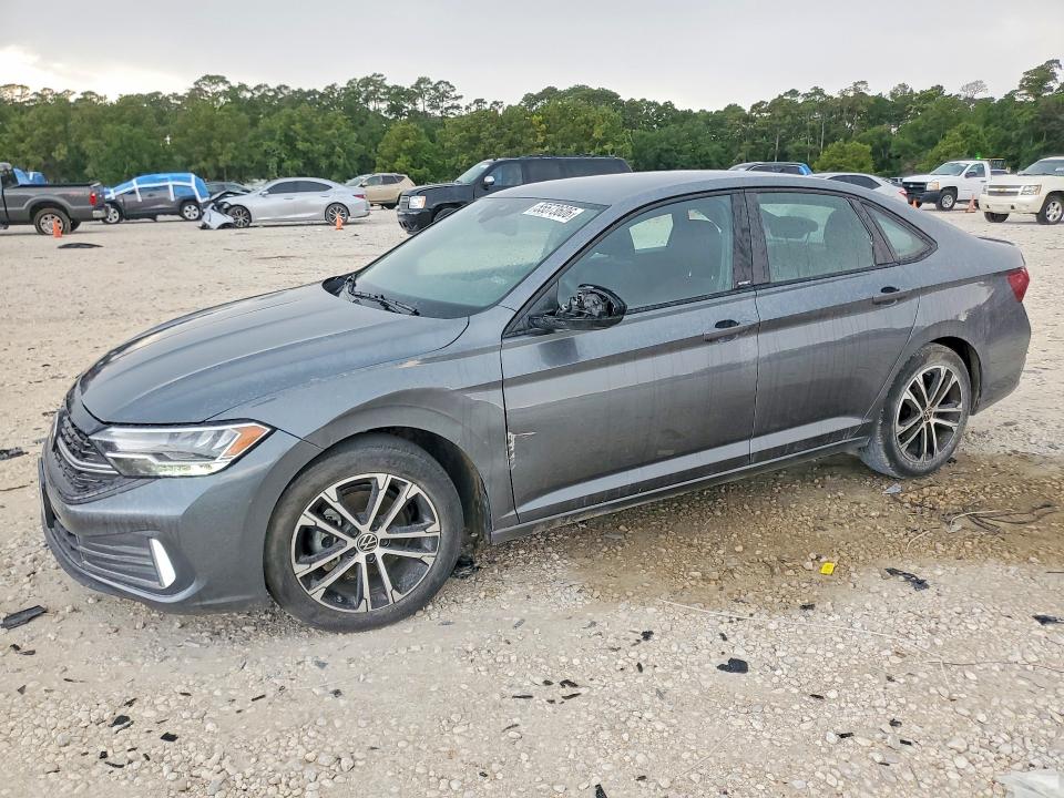Photo 1 from auction – 2023 VOLKSWAGEN JETTA with VIN 3VWBM7BU4PM036218