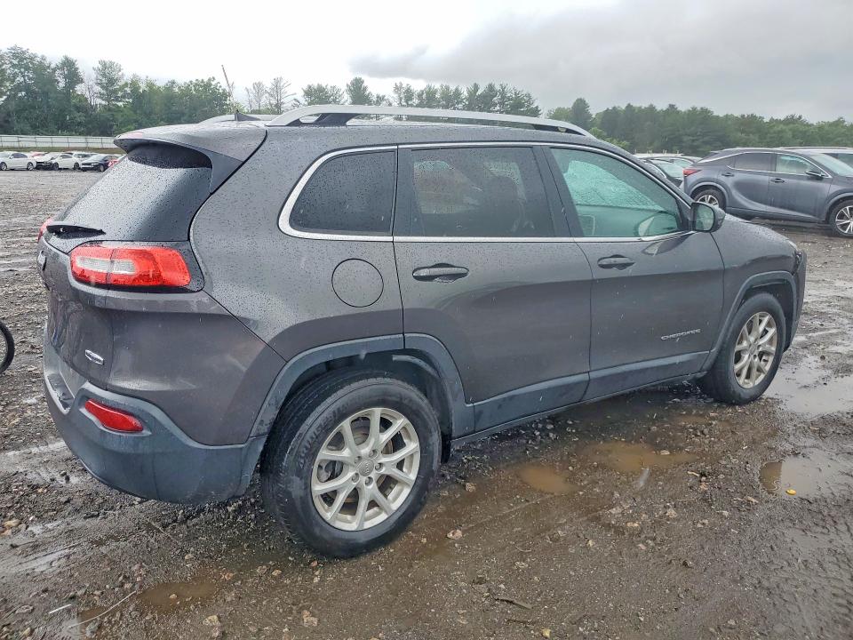 Photo 3 from auction – 2017 JEEP CHEROKEE with VIN 1C4PJMCB3HW564735