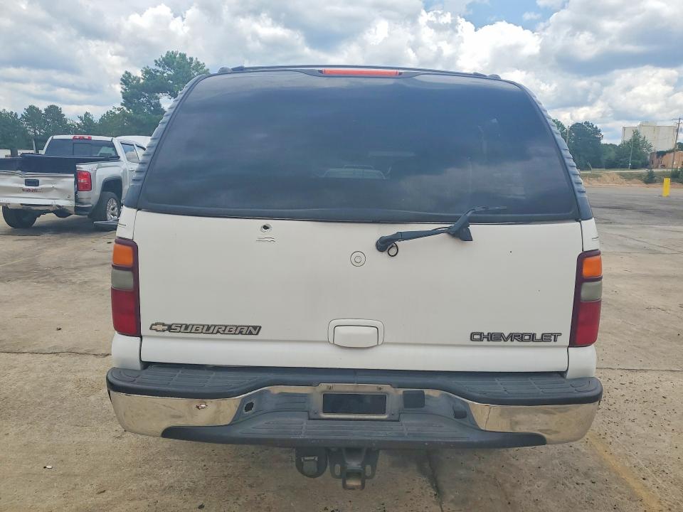 Photo 6 from auction – 2003 CHEVROLET SUBRBAN with VIN 1GNFK16Z53J247830