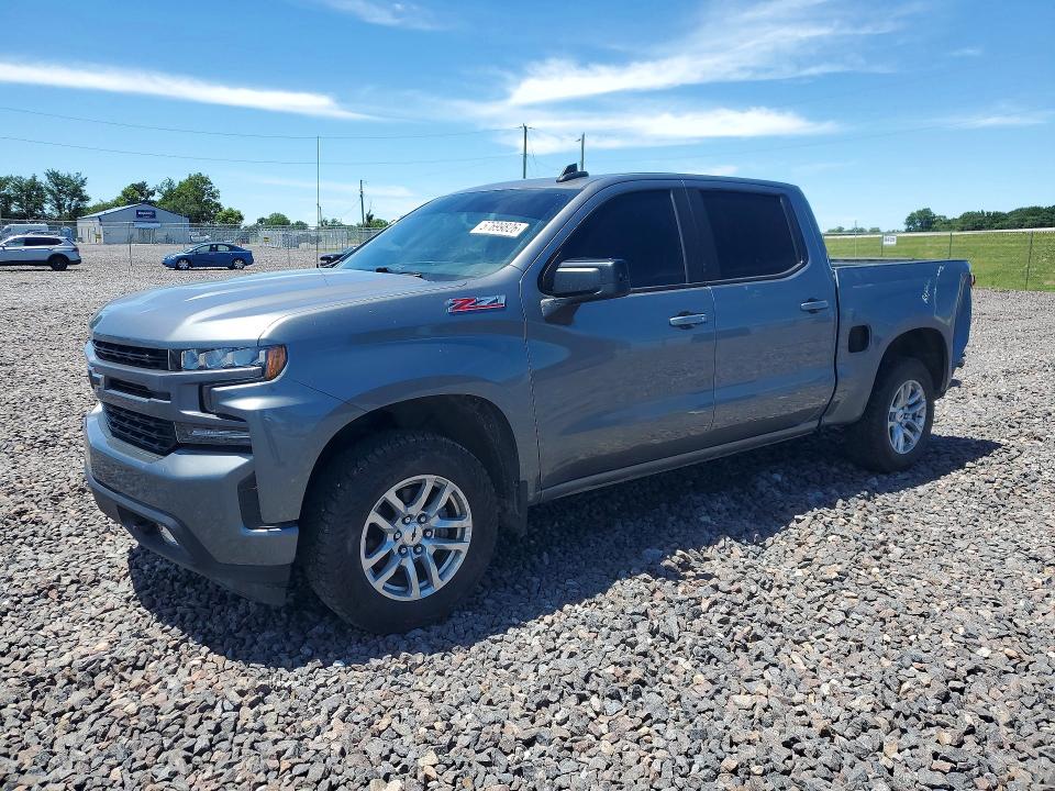 CHEVROLET SILVERADO 2021 with VIN 1GCUYEED8MZ396795 - Photo from auction