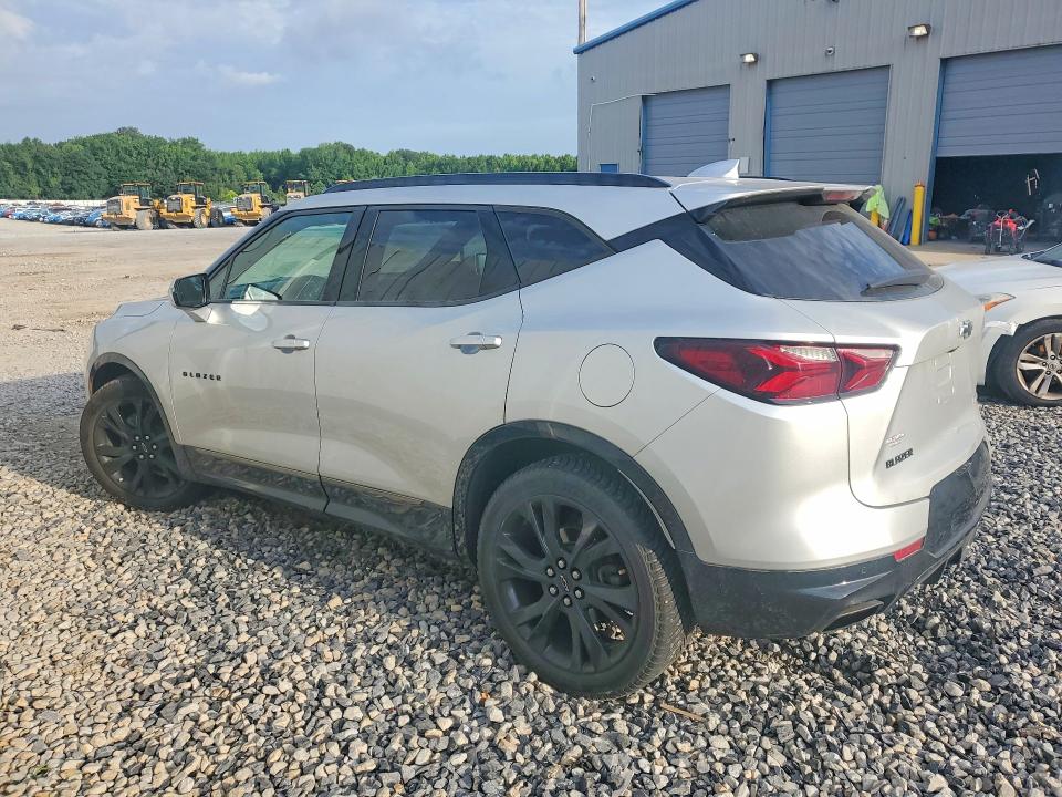 Photo 2 from auction – 2021 CHEVROLET BLAZER with VIN 3GNKBERS0MS508236