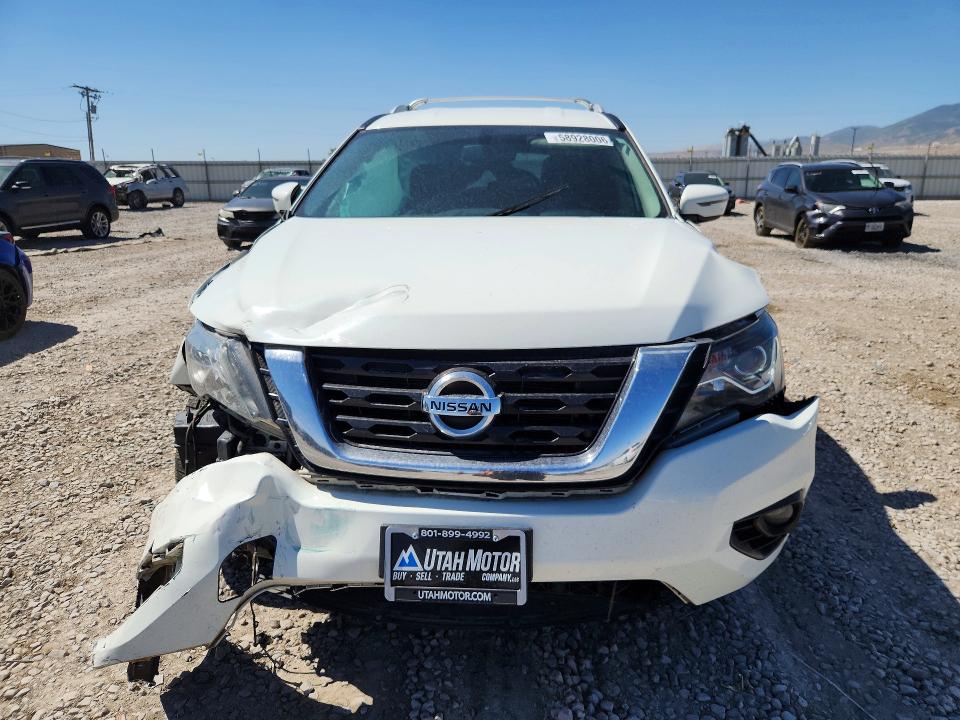 Photo 5 from auction – 2017 NISSAN PATHFINDER with VIN 5N1DR2MM4HC613776