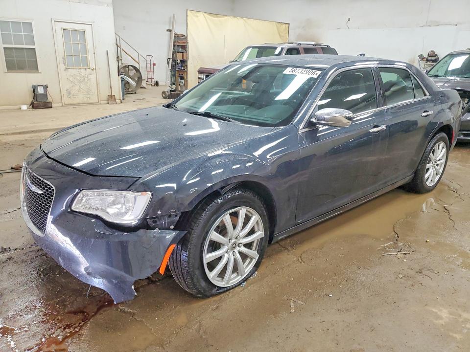 CHRYSLER 300 2019 with VIN 2C3CCAKG0KH556610 - Photo from auction