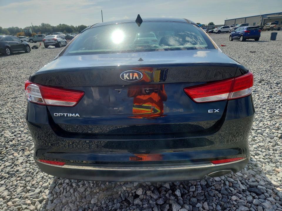 Photo 6 from auction – 2016 KIA OPTIMA with VIN 5XXGU4L34GG059318