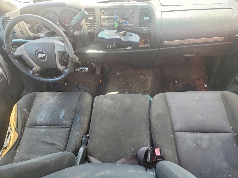 Photo 8 from auction – 2011 CHEVROLET SILVERADO with VIN 1GCRCPEA3BZ248556