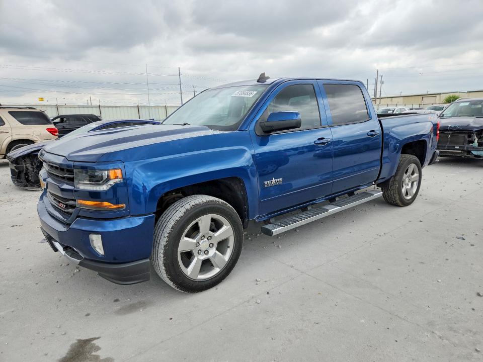 CHEVROLET SILVERADO 2018 with VIN 3GCUKREC7JG486998 - Photo from auction