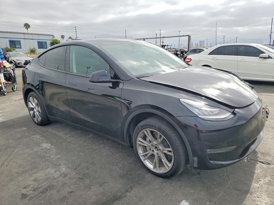 Photo 4 from auction – 2023 TESLA MODEL Y with VIN 7SAYGDEE6PA114719