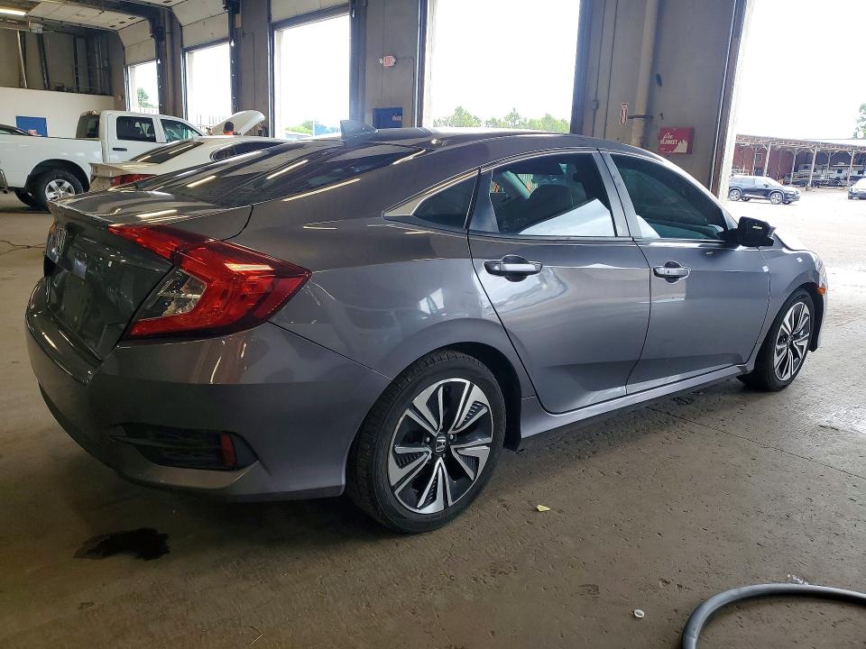 Photo 3 from auction – 2016 HONDA CIVIC with VIN 19XFC1F31GE012104