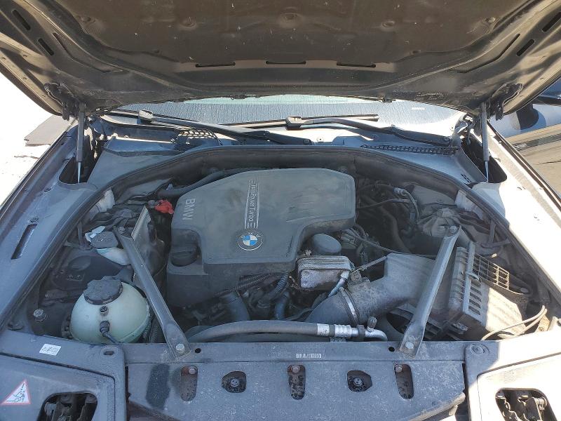 Photo 11 from auction – 2012 BMW 528 with VIN WBAXH5C50CDW10521