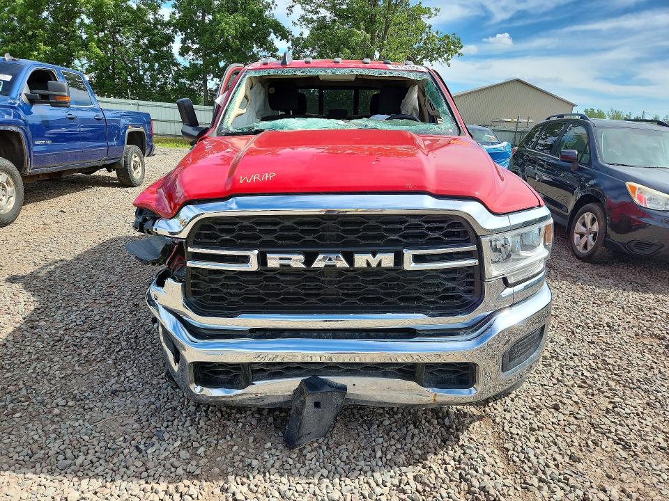 Photo 5 from auction – 2019 RAM 2500 with VIN 3C6UR5CJXKG576385