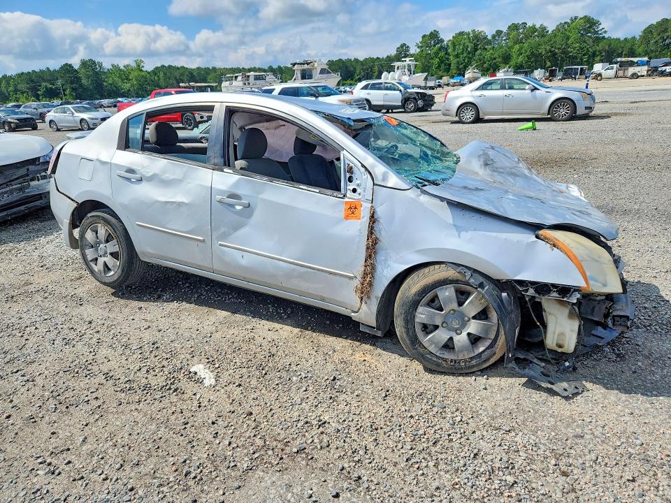 Photo 4 from auction – 2011 NISSAN SENTRA with VIN 3N1AB6AP3BL647708